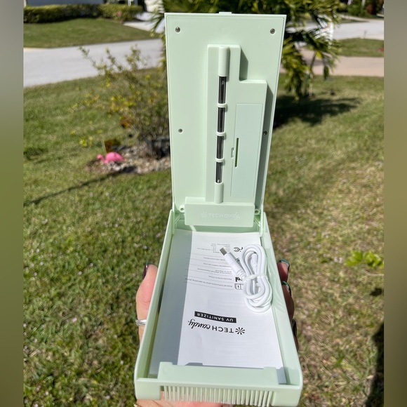 TECH Candy UV Sanitizer In Mint Green - Picture 8 of 15